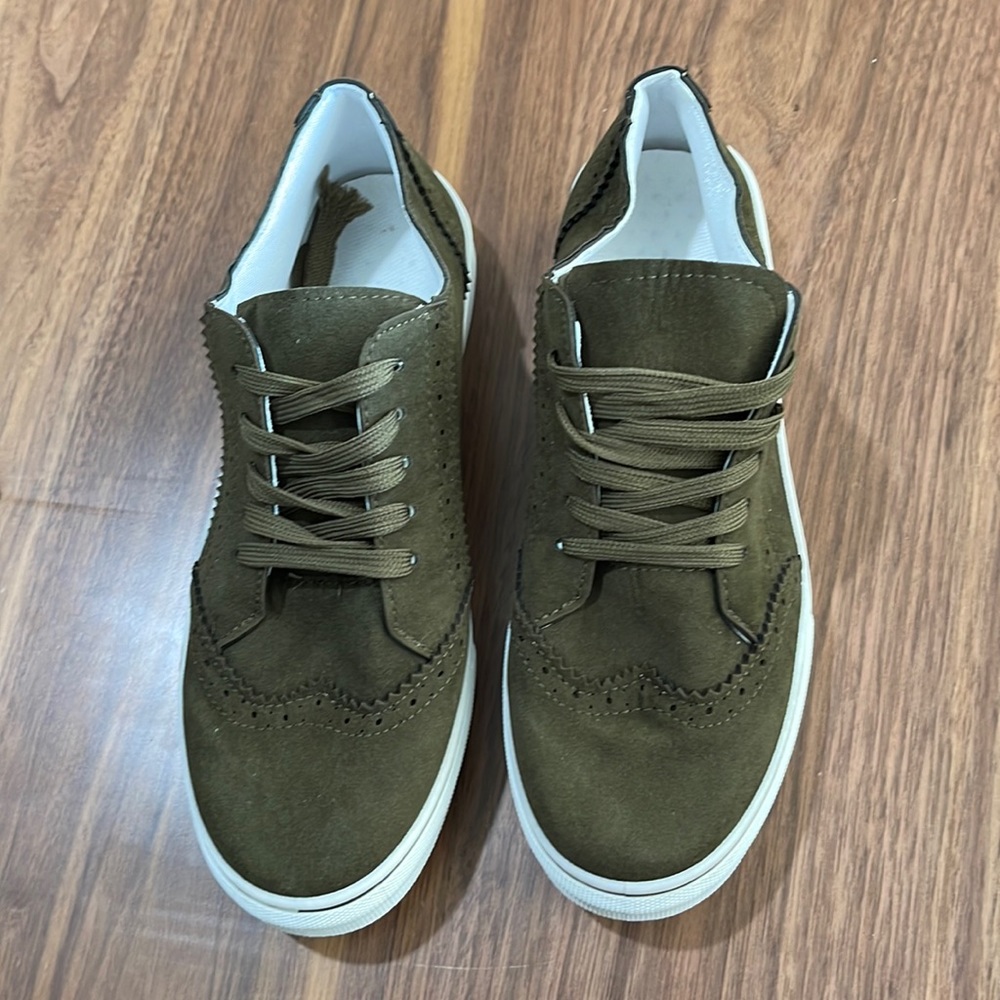 Army green shoes.